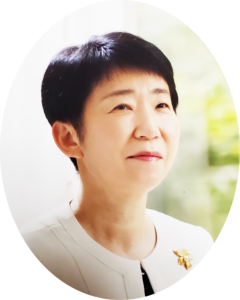 会長のあいさつ 精華会について 筑紫女学園中学校 高等学校同窓会 精華会 会長のあいさつ 精華会について 筑紫女学園中学校 高等学校同窓会 精華会